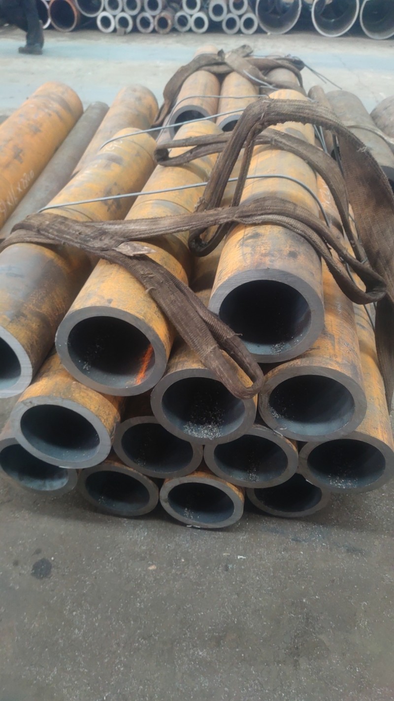 山东山东山东15CrMoG无缝钢管切割